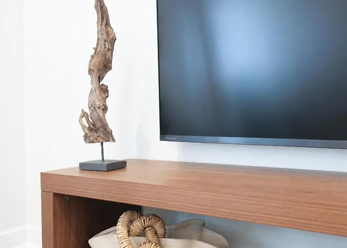 Villa The Palm Lk Private Club 100"tv