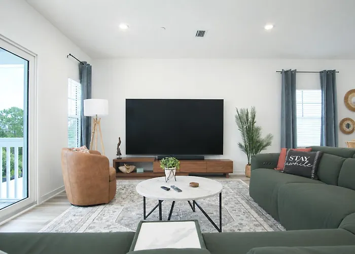 The Palm Lk Private Club 100"tv Villa *